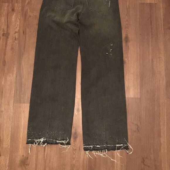 Neuw Black Relaxed Distressed Jeans - Picture 6 of 9